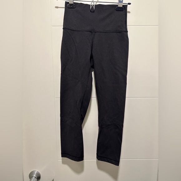 Lululemon wunder under crop 21” - Picture 1 of 3